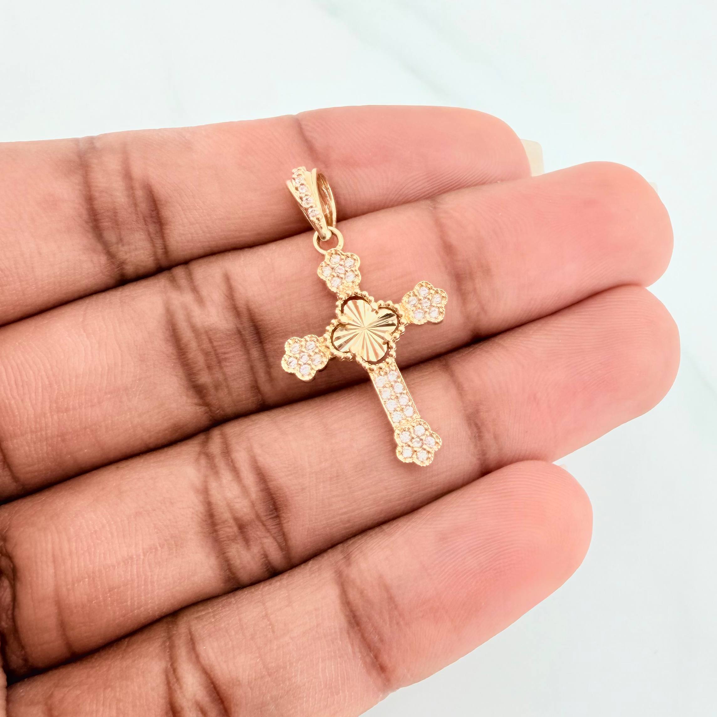 Dije Cruz Trebol Flores 1.95 g / 3 cm Oro Amarillo 18K