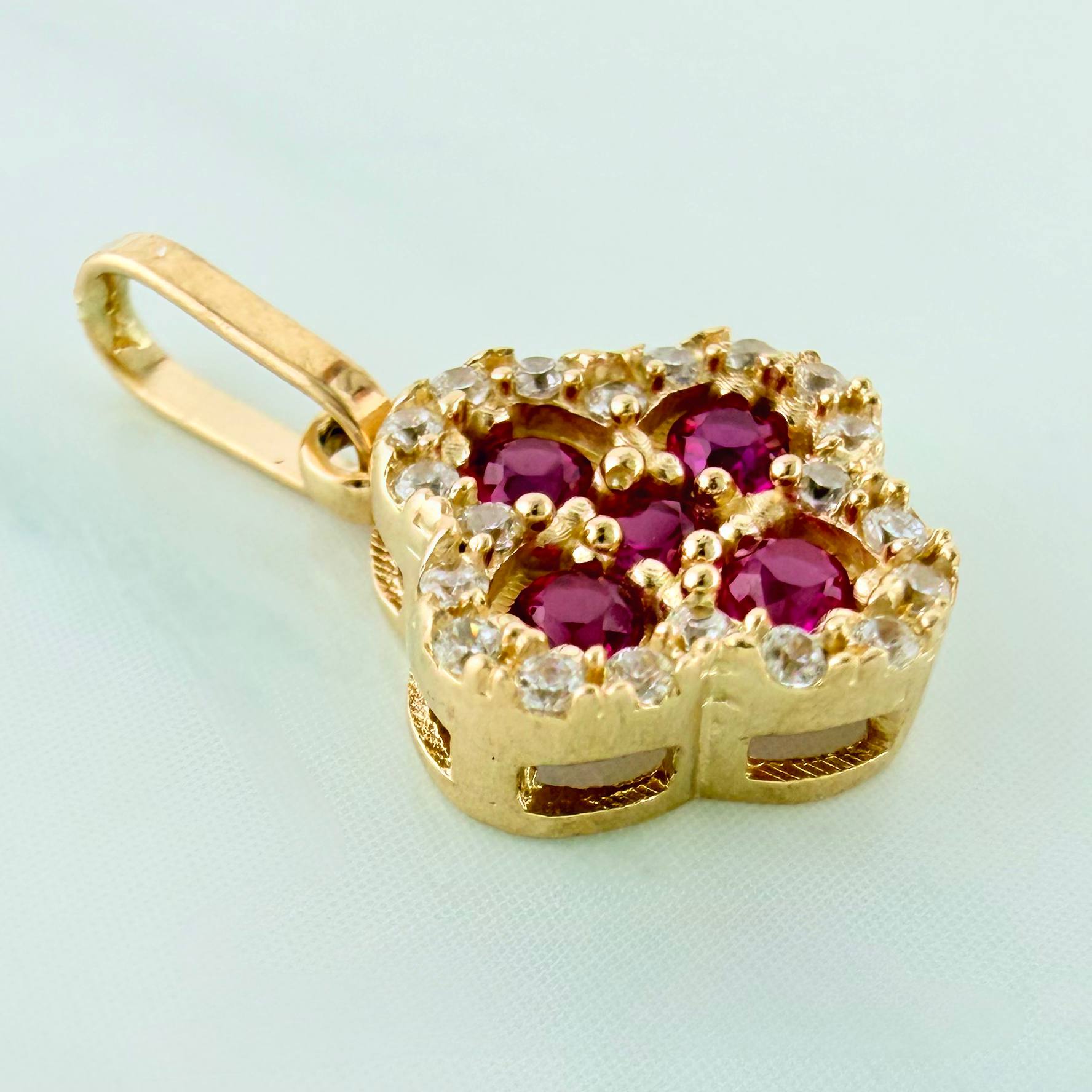 Dije Trebol 1.25 g / 2 cm Oro Amarillo 18K