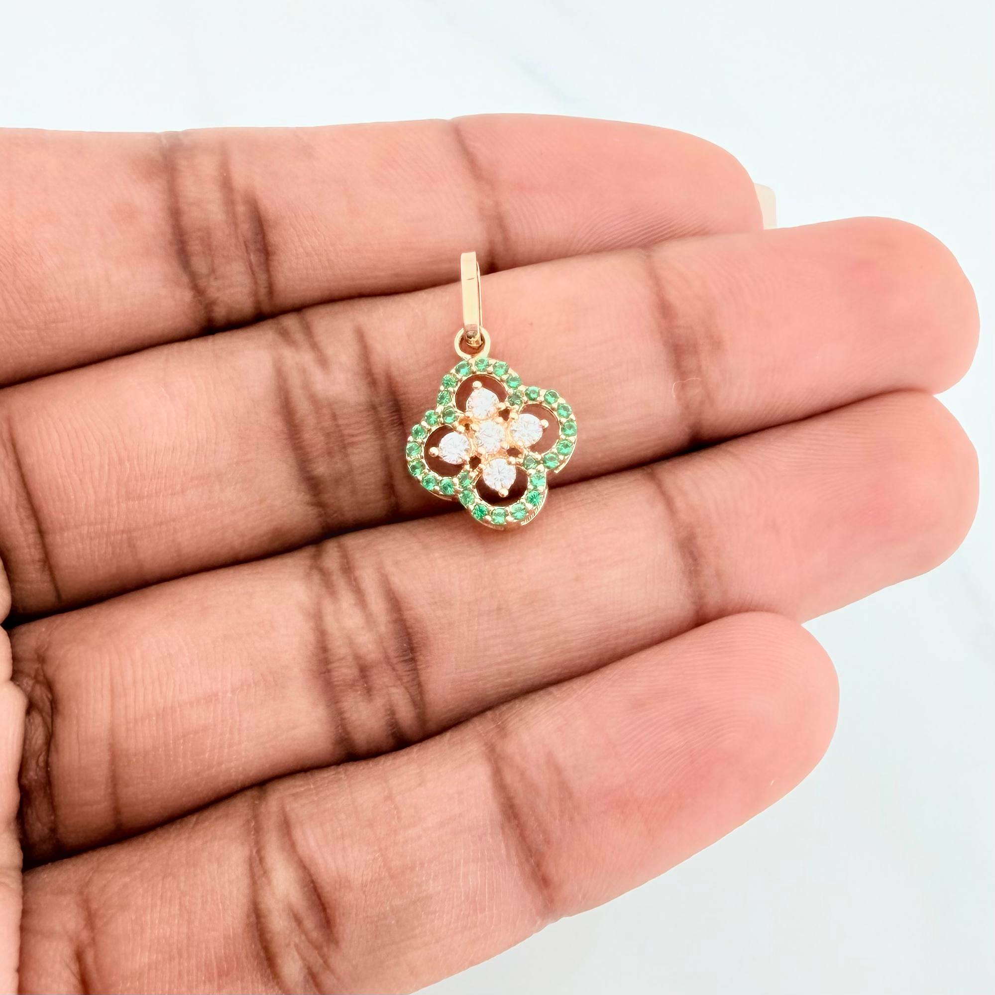 Dije Trebol Doble 1.4 g / 2 cm Oro Amarillo 18K