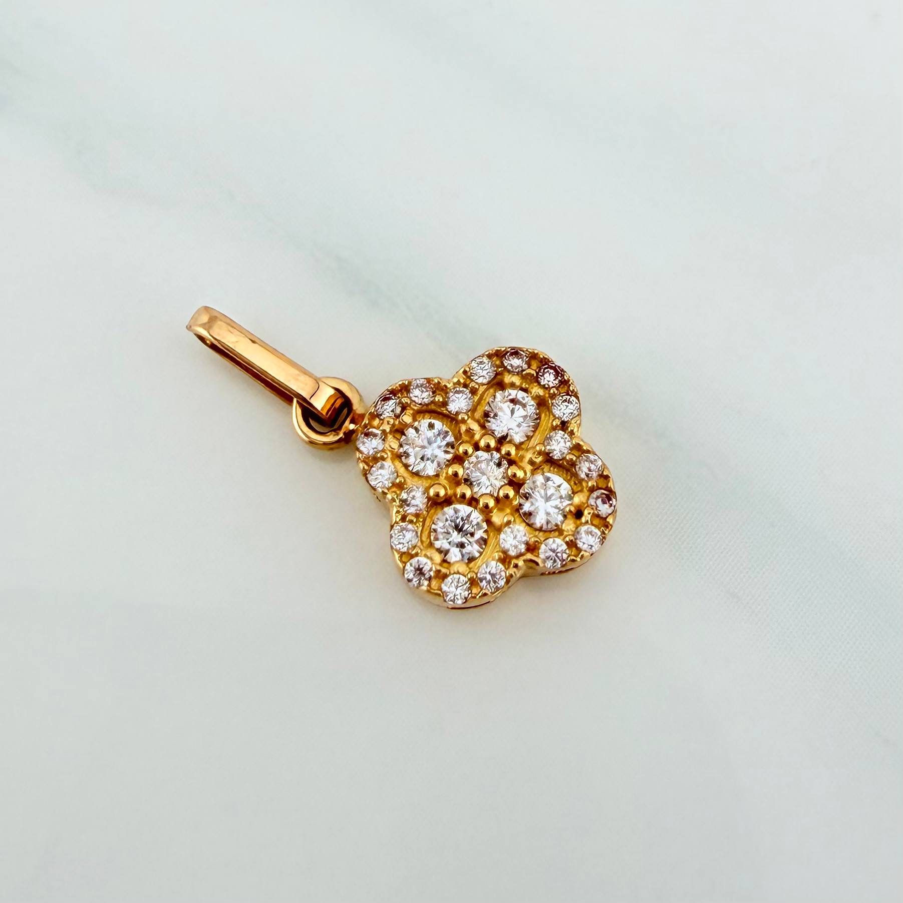 Dije Trebol 1.15 g / 1.8 cm Oro Amarillo 18K
