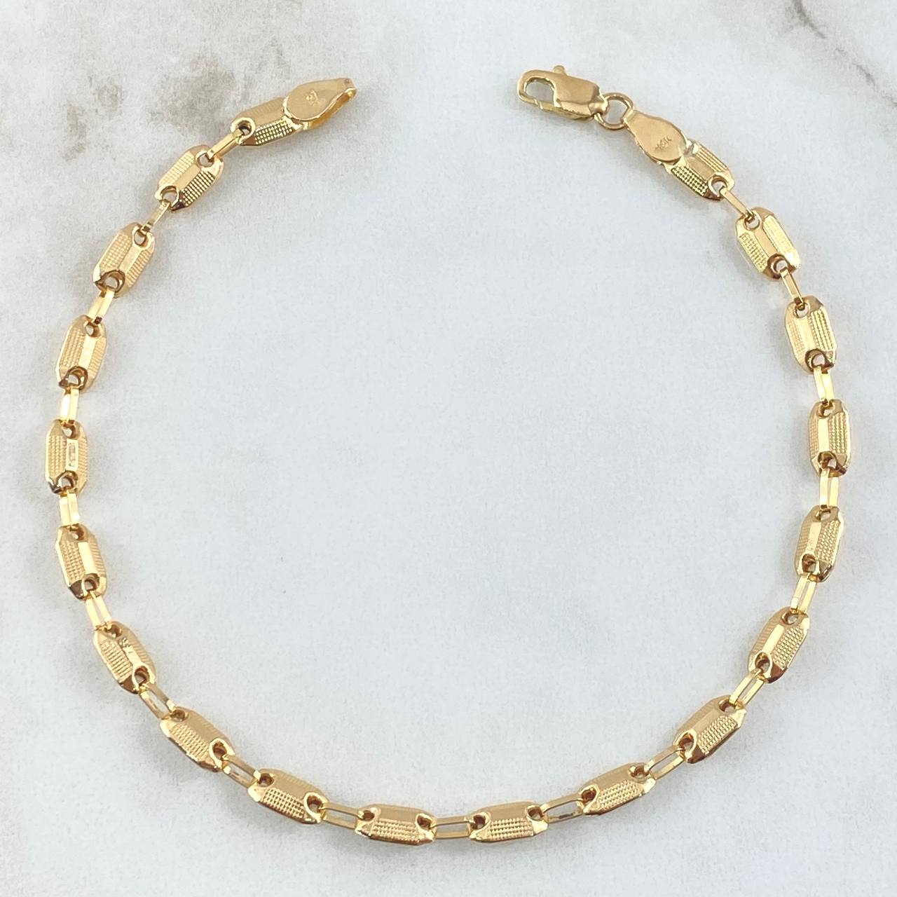 Pulso Rustico Barril Bi- Texturizado 4.7gr / 21cm / 4.3mm Liso Punteado Oro Amarillo 18K ©