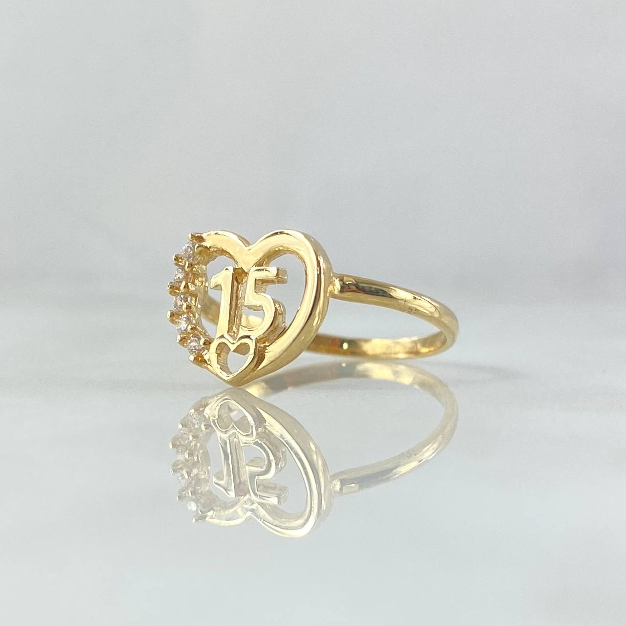 Anillo Corazón Interno 15s 2.3gr / T6 1/4 / Circones Blancos Oro Amarillo 18K ©