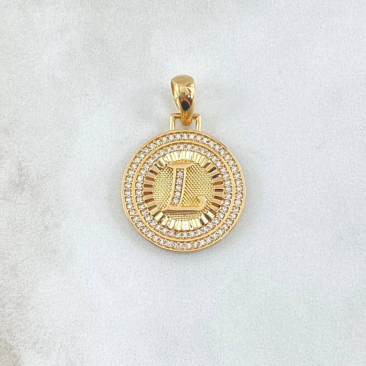 Dije Medalla Letra L 4.7gr / 3cm / Circones Blancos Oro Amarillo 18K