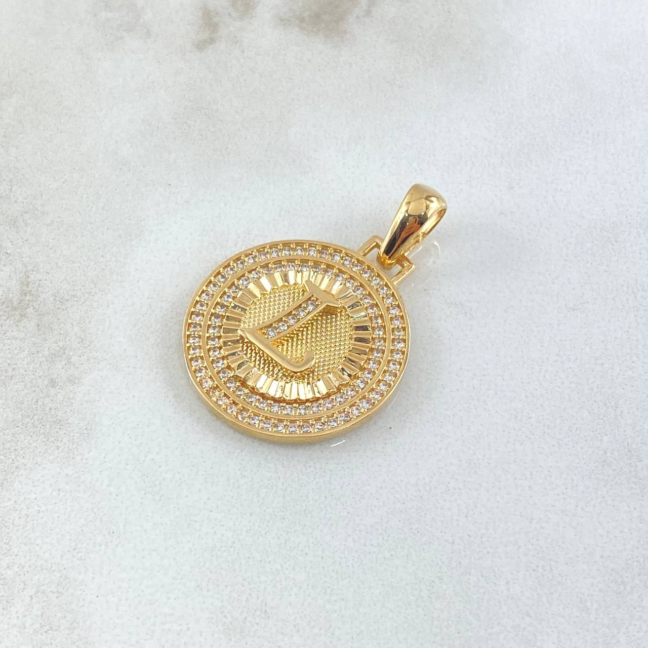 Dije Medalla Letra L 4.7gr / 3cm / Circones Blancos Oro Amarillo 18K