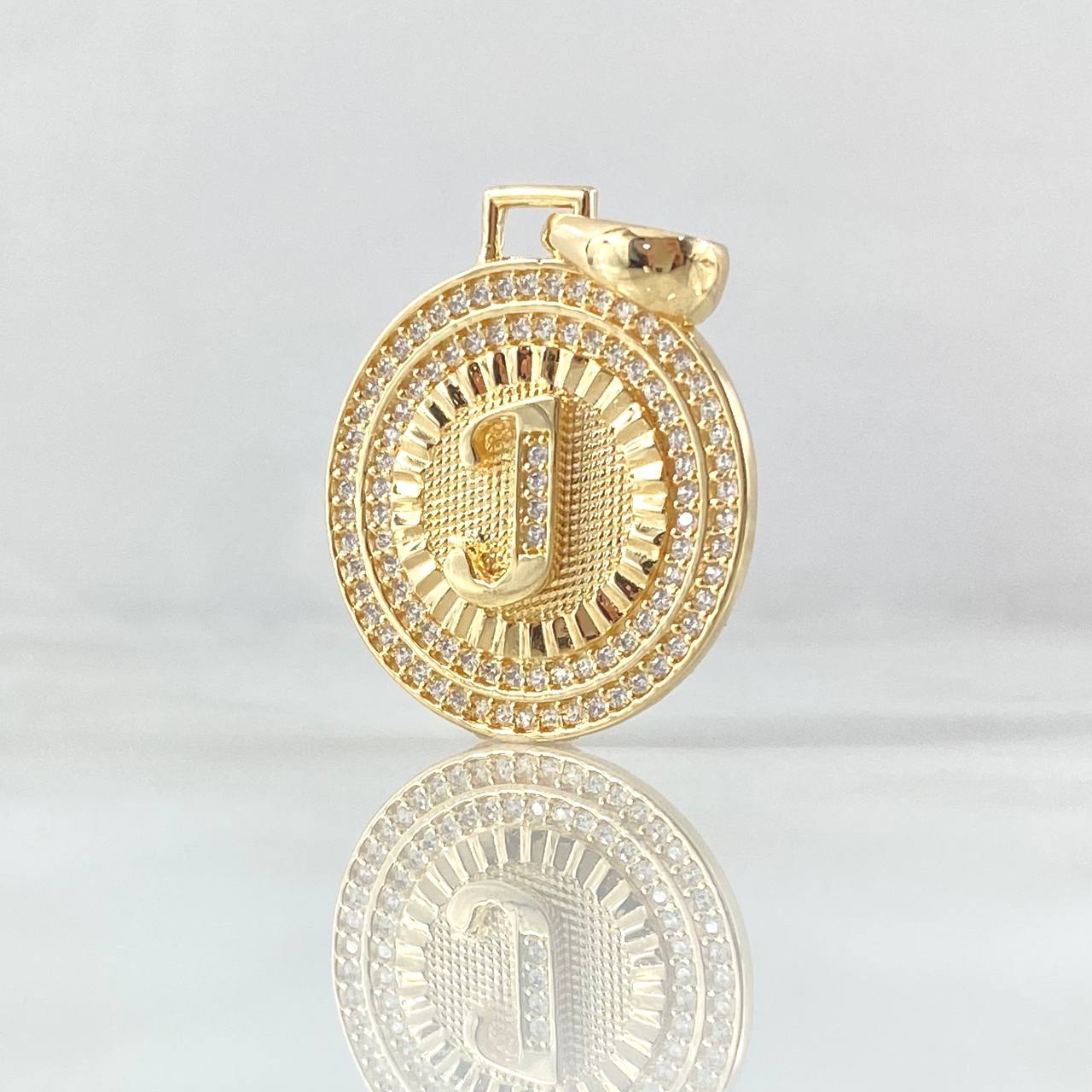 Dije Medalla Letra J 4.45gr / 3cm / Oro Amarillo 18K