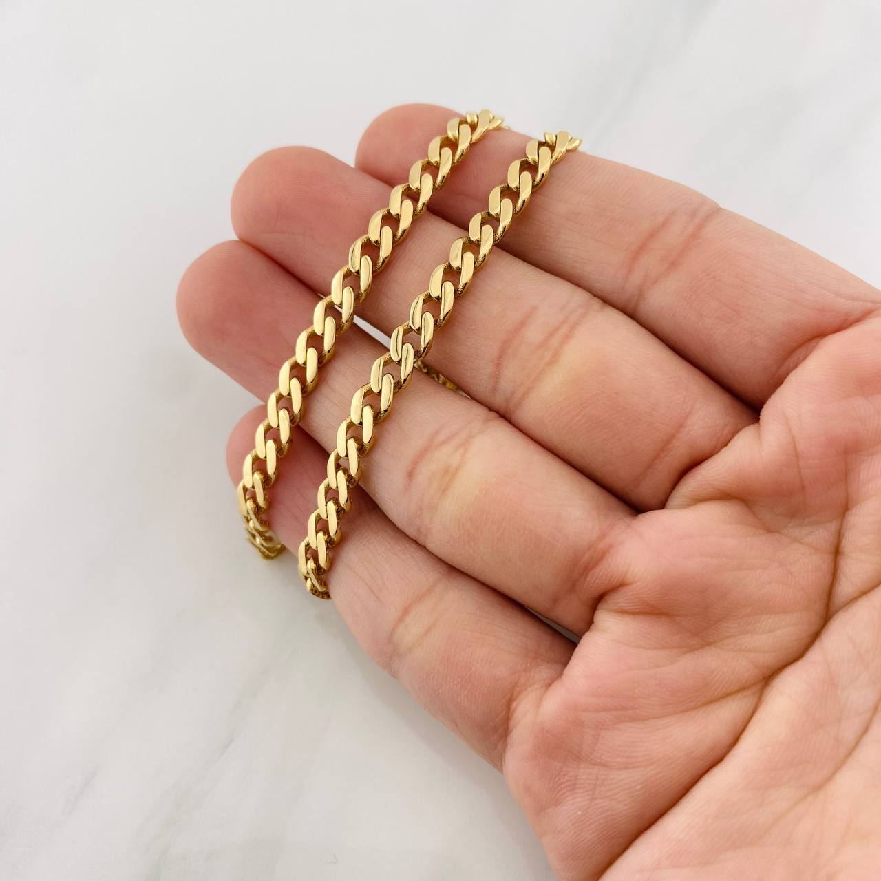 Cadena Cubana Infinito 16.6g / 60cm / 4.71mm Oro Amarillo 18K