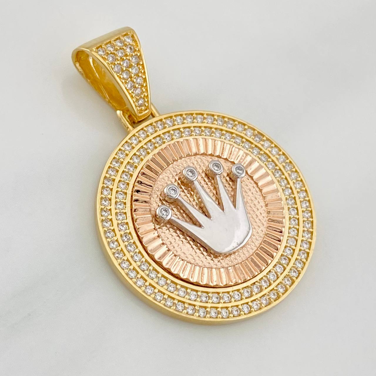Dije Corona 6.95g / 3.05cm Tres Oros 18K