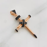 Dije Clavo 5.95g / 5cm Dos Oros Negro Rosa 18K