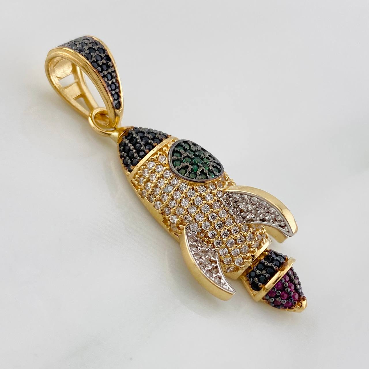 Dije Cohete 6.9g / 4.05cm Tres Oros 18K