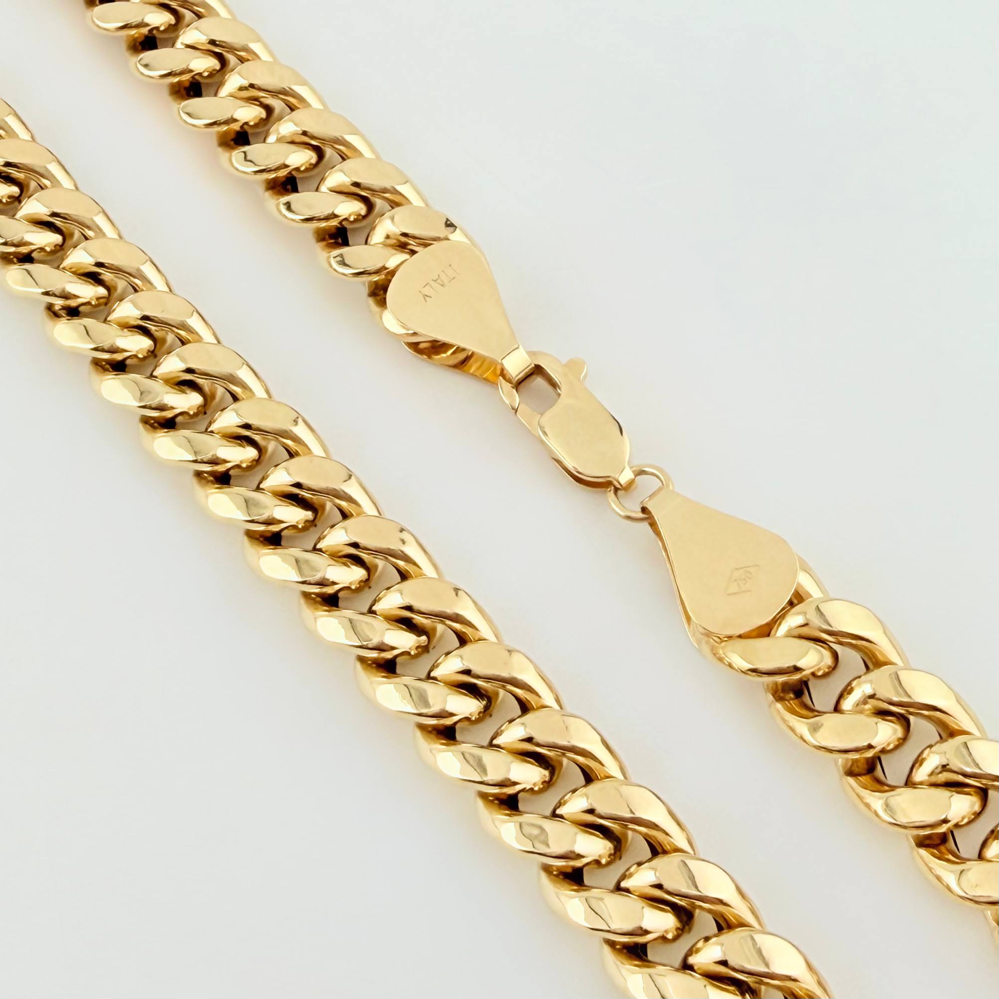 Cadena Cubana 17.9gr / 60cm / 7.6mm Oro Amarillo +1 18K *