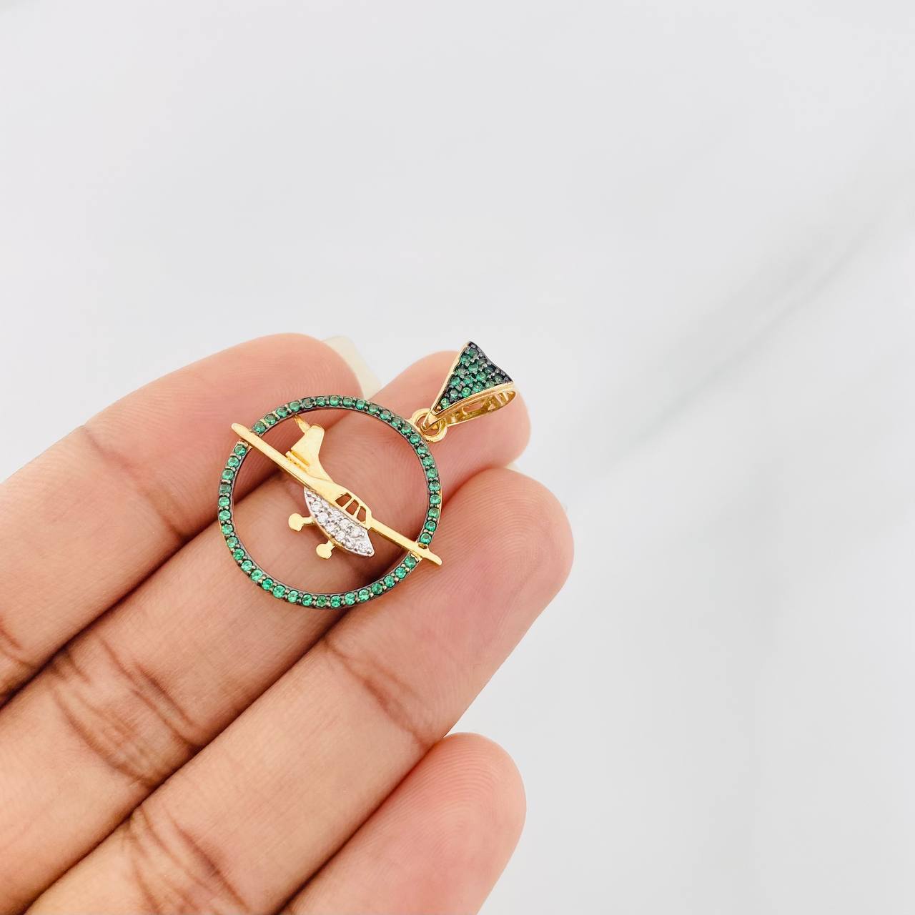 Dije Avioneta 2.55g / 3cm Tres Oros 18K