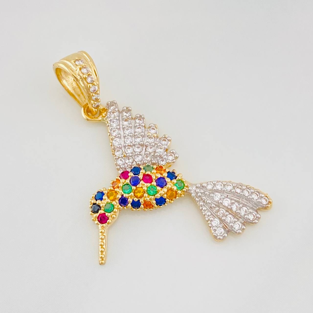 Dije Colibrí 2.1g / 3cm Dos Oros Amarillo Blanco 18K