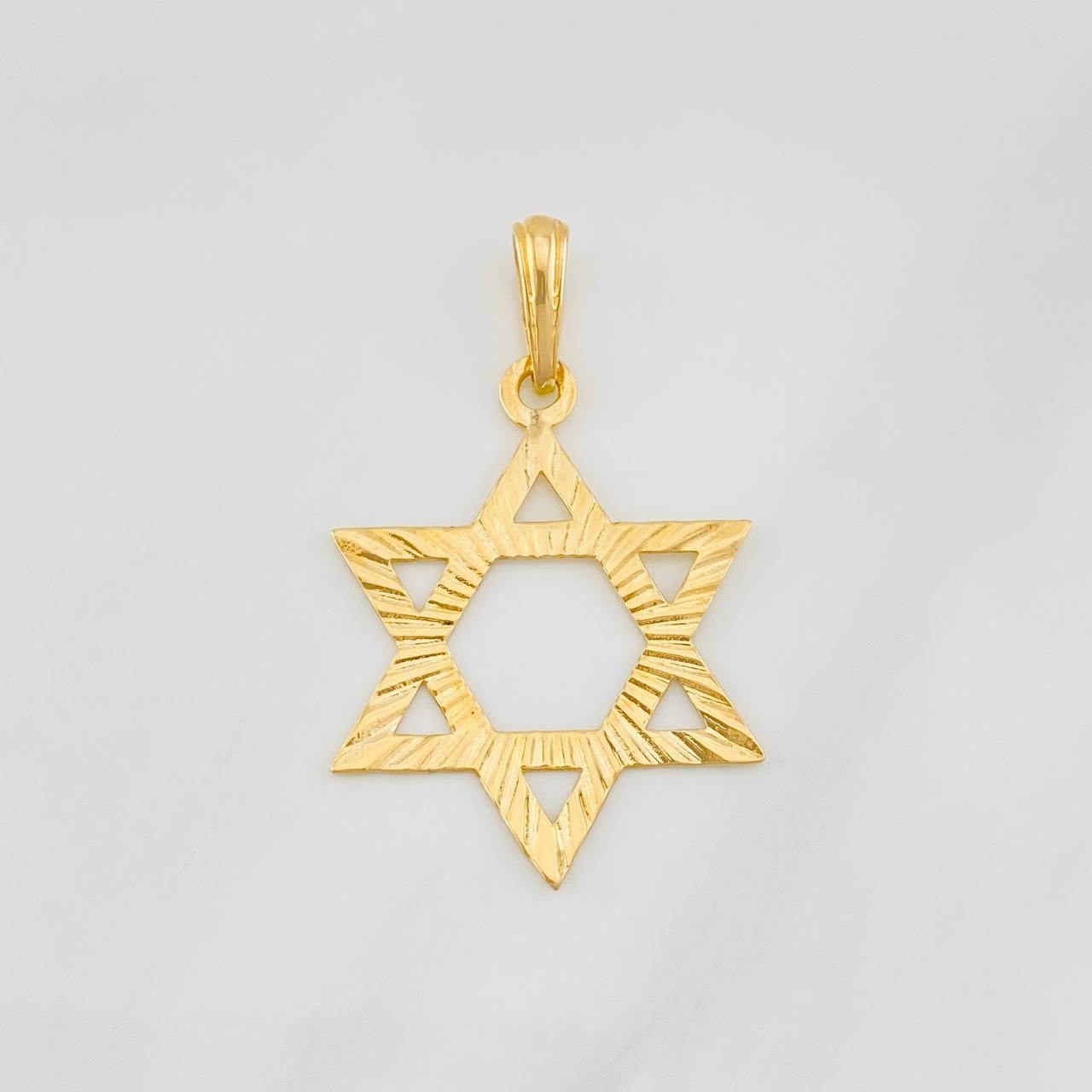 Dije Estrella de David 2g / 3.9cm Oro Amarillo 18K