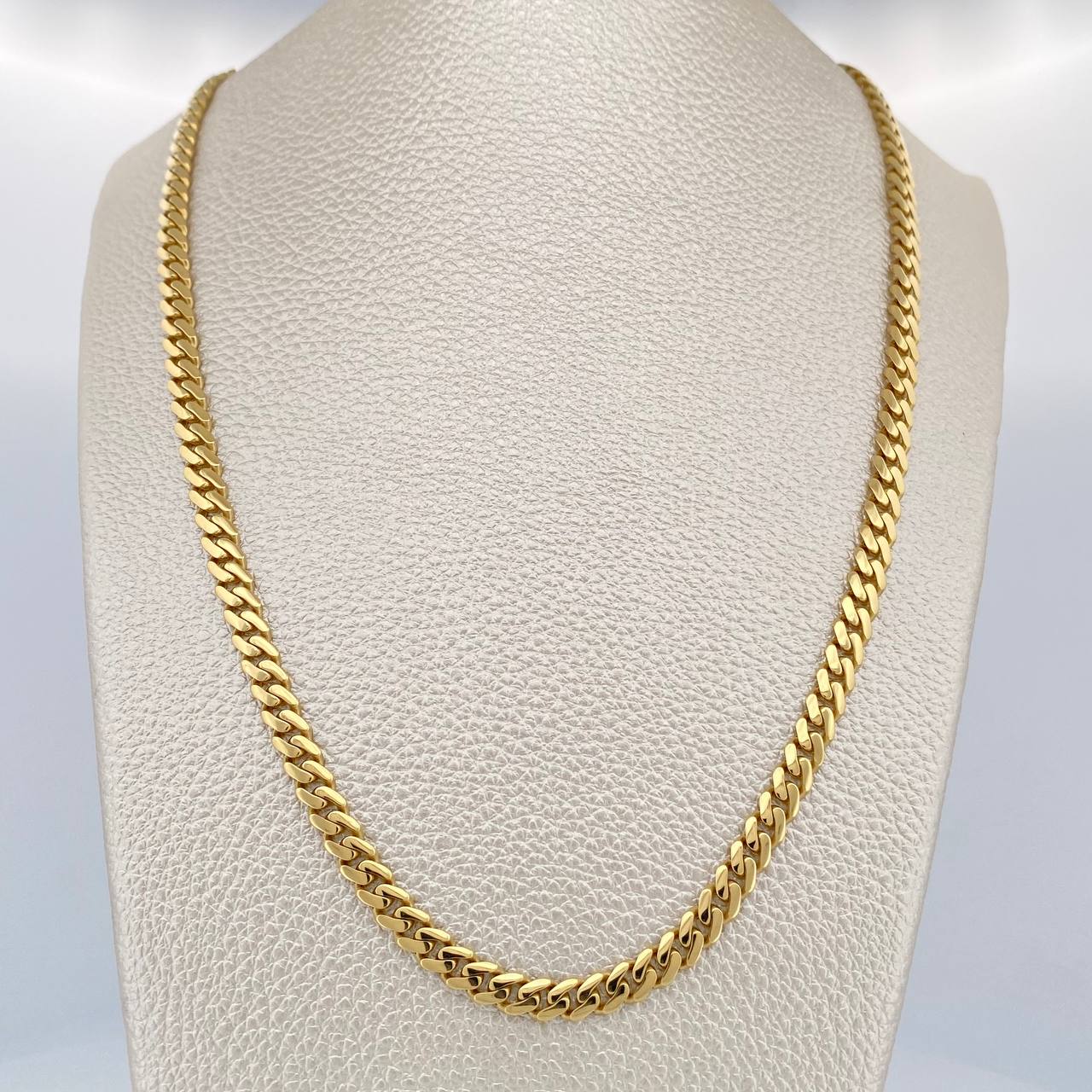 Cadena Cubana Infinito 19.6gr / 61cm / Oro Amarillo +4 18K $