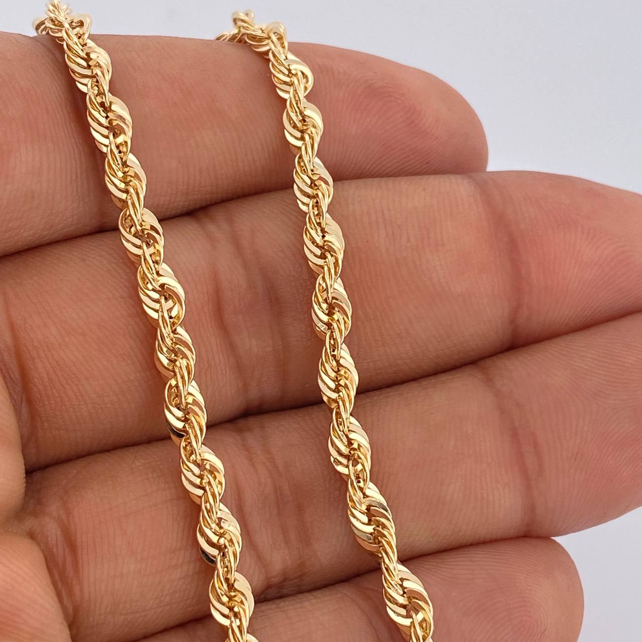 Cadena Lazo 8.1gr / 66.9cm / Oro Amarillo +3 14K Italy $