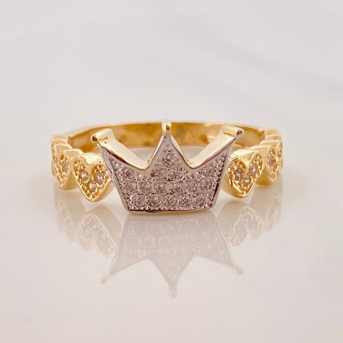 Anillo Corona Corazones 2.9g / T7 Dos Oros Amarillo Blanco 18K