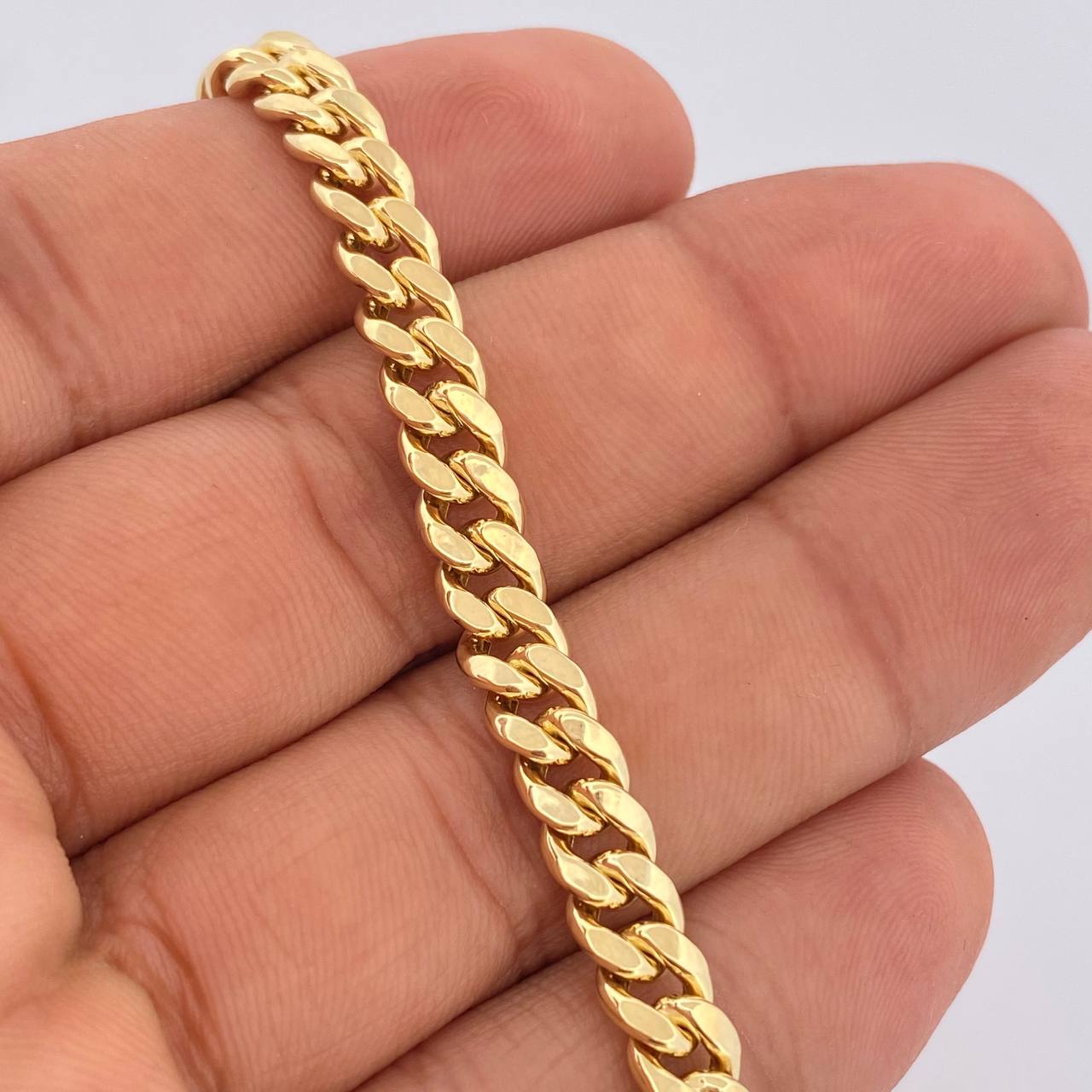 Pulso Cubana 6.2gr / 21cm / Oro Amarillo +1 14K Italy &