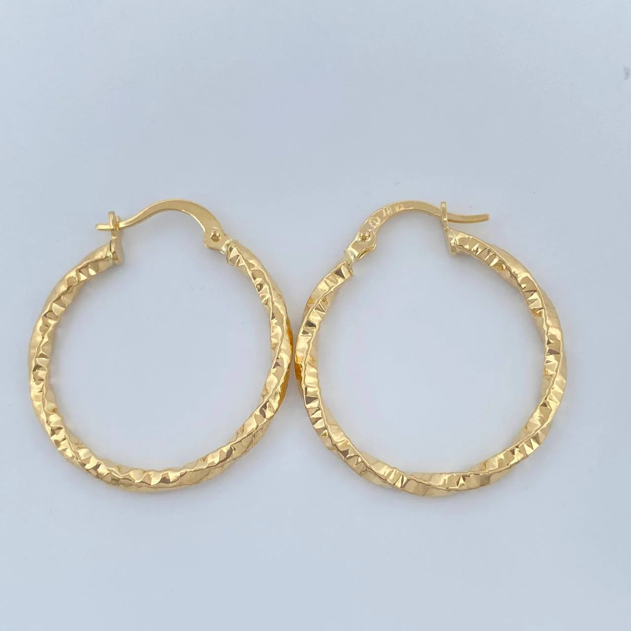 Candongas Yudi 1.85gr / 2.5cm / Oro Amarillo 18K %