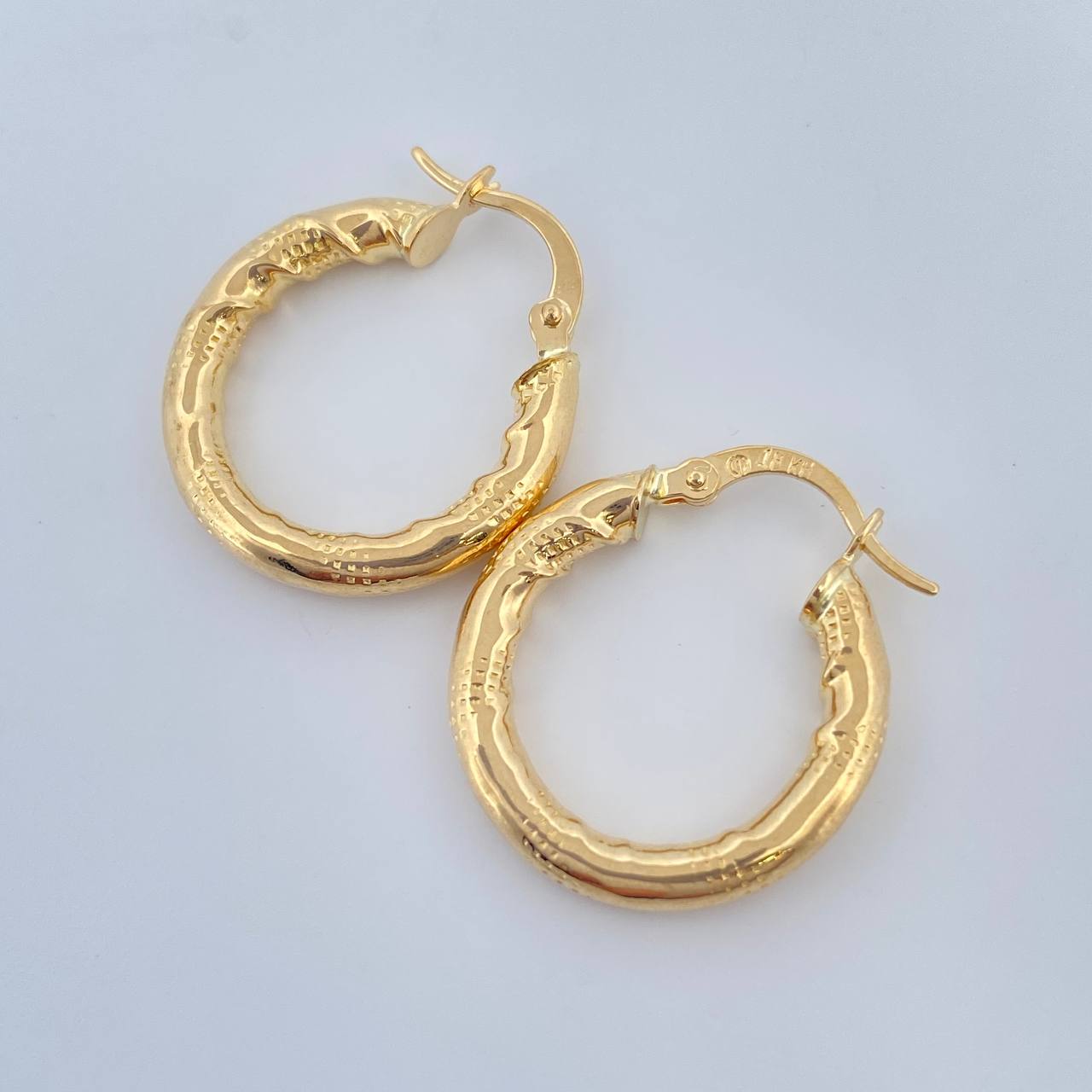 Candongas Rox 2.25gr / 2.3cm / Oro Amarillo 18K $