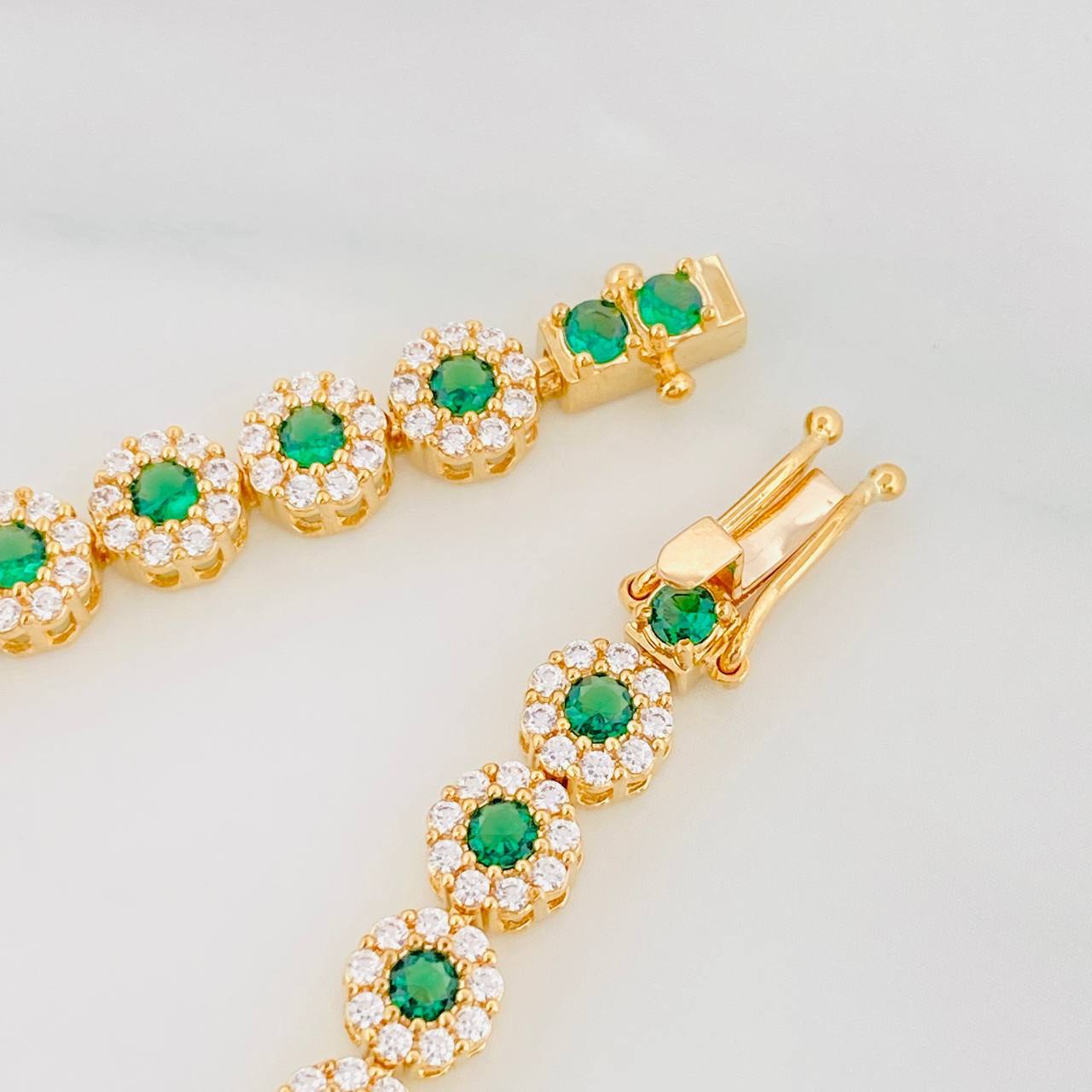 Pulso Tennis Flor 15.2g / 17cm / 6mm Oro Amarillo 18K