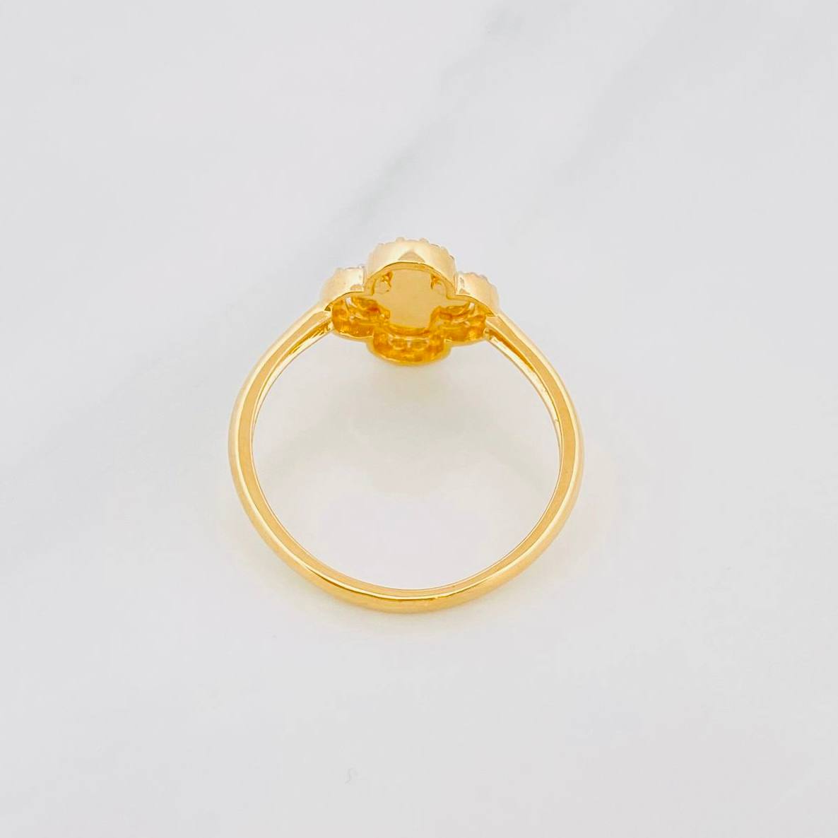 Anillo Trebol 2.3g / T7 1/2 Dos Oros Amarillo Blanco 18K