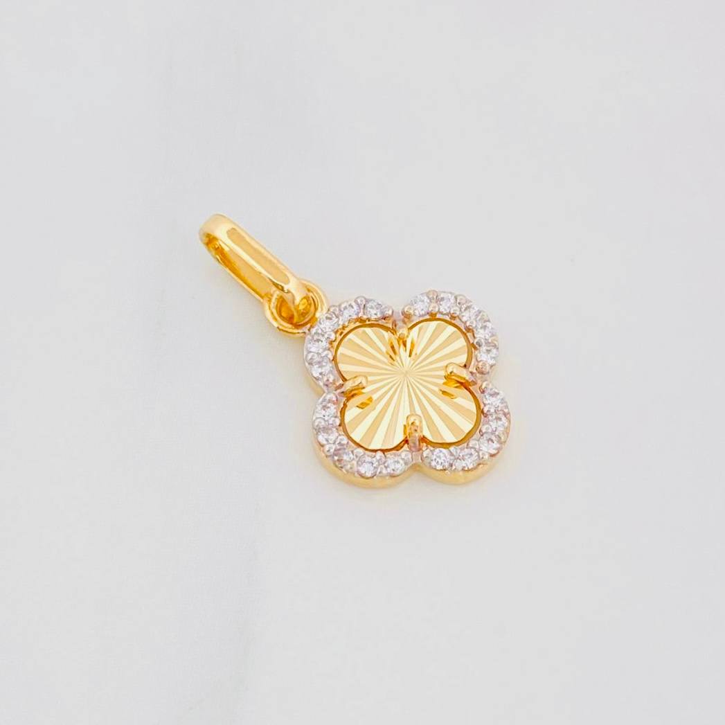 Dije Trebol 1g / 2cm Dos Oros Amarillo Blanco 18K