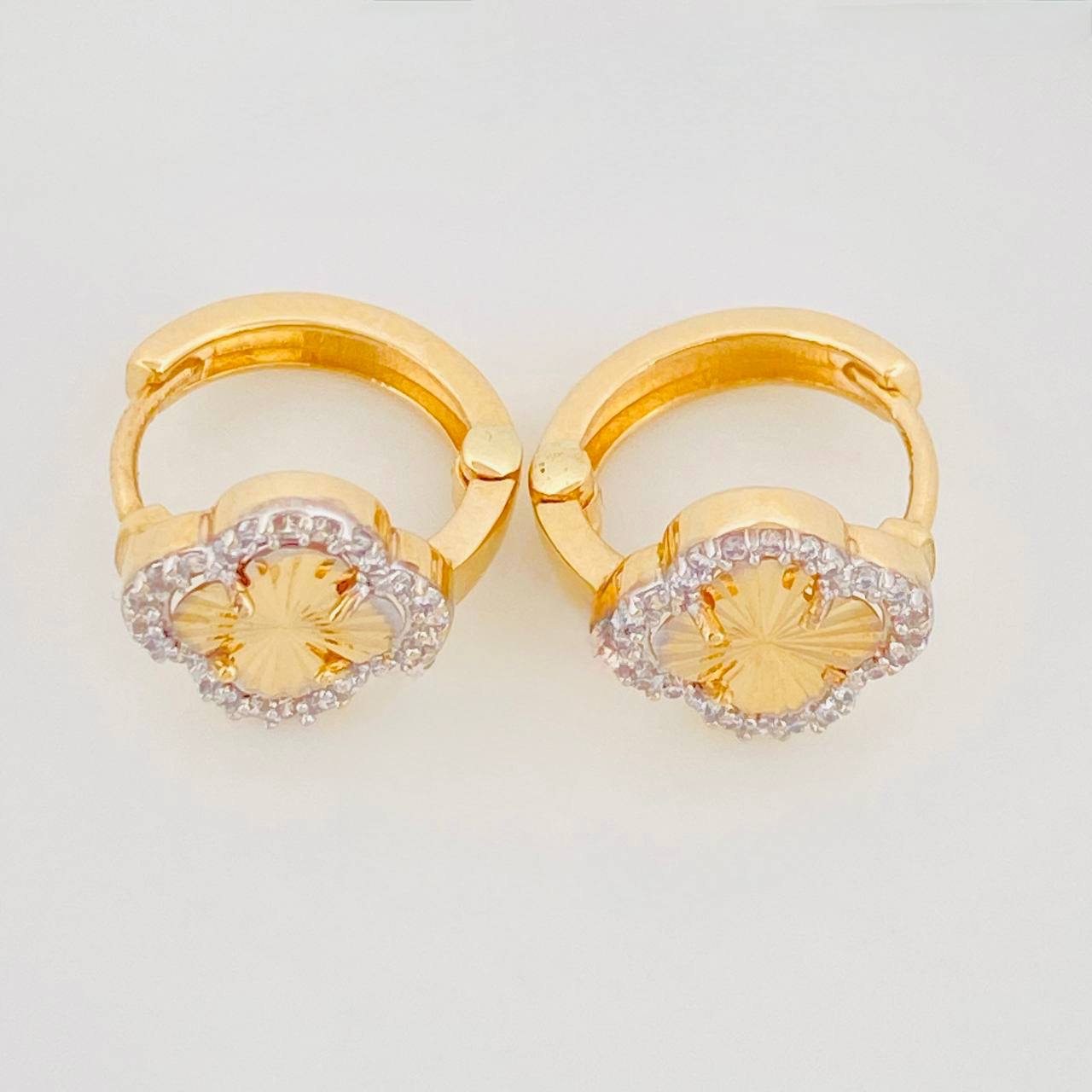 Candongas Trebol 2.7g / 1.3cm Dos Oros Amarillo Blanco 18K