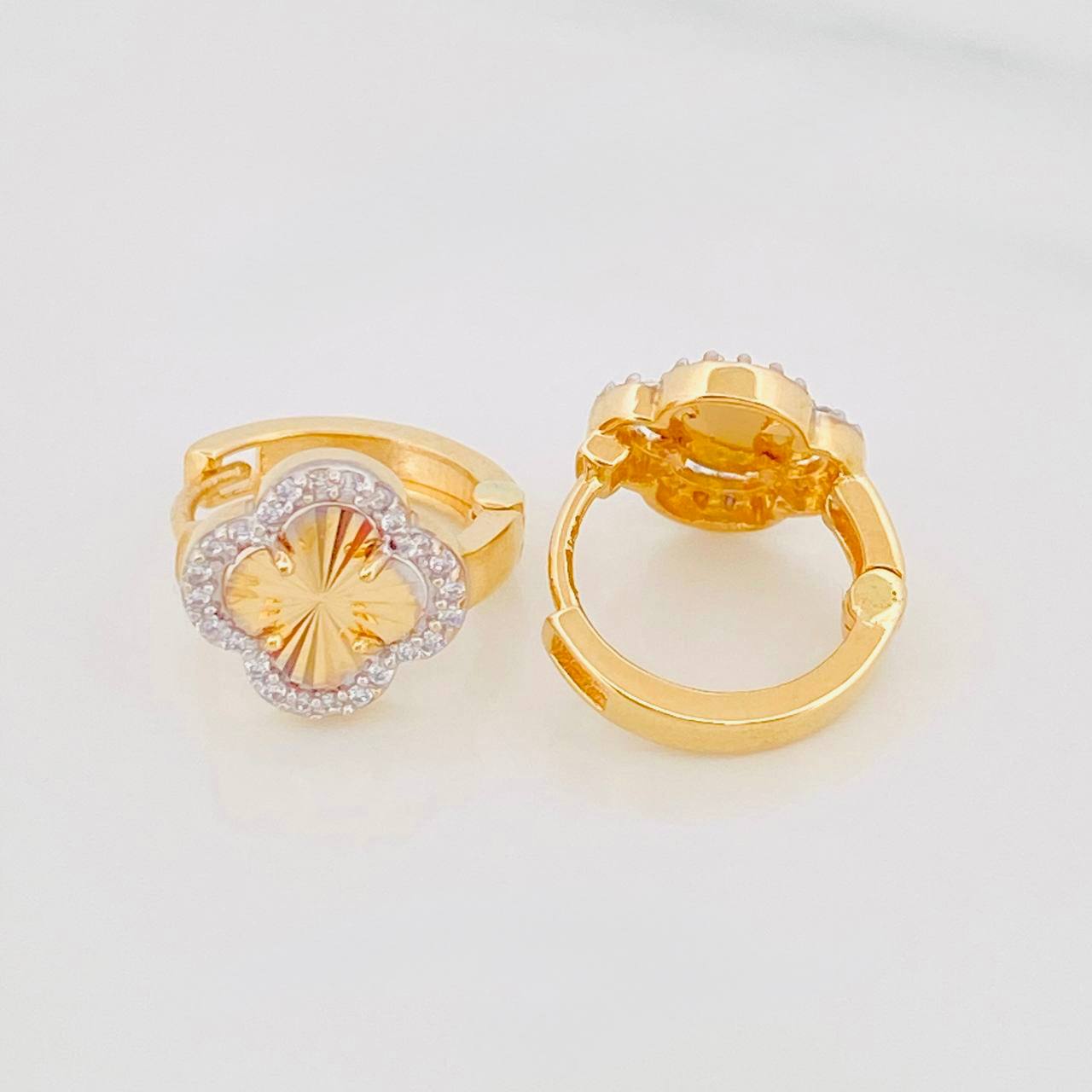 Candongas Trebol 2.7g / 1.3cm Dos Oros Amarillo Blanco 18K
