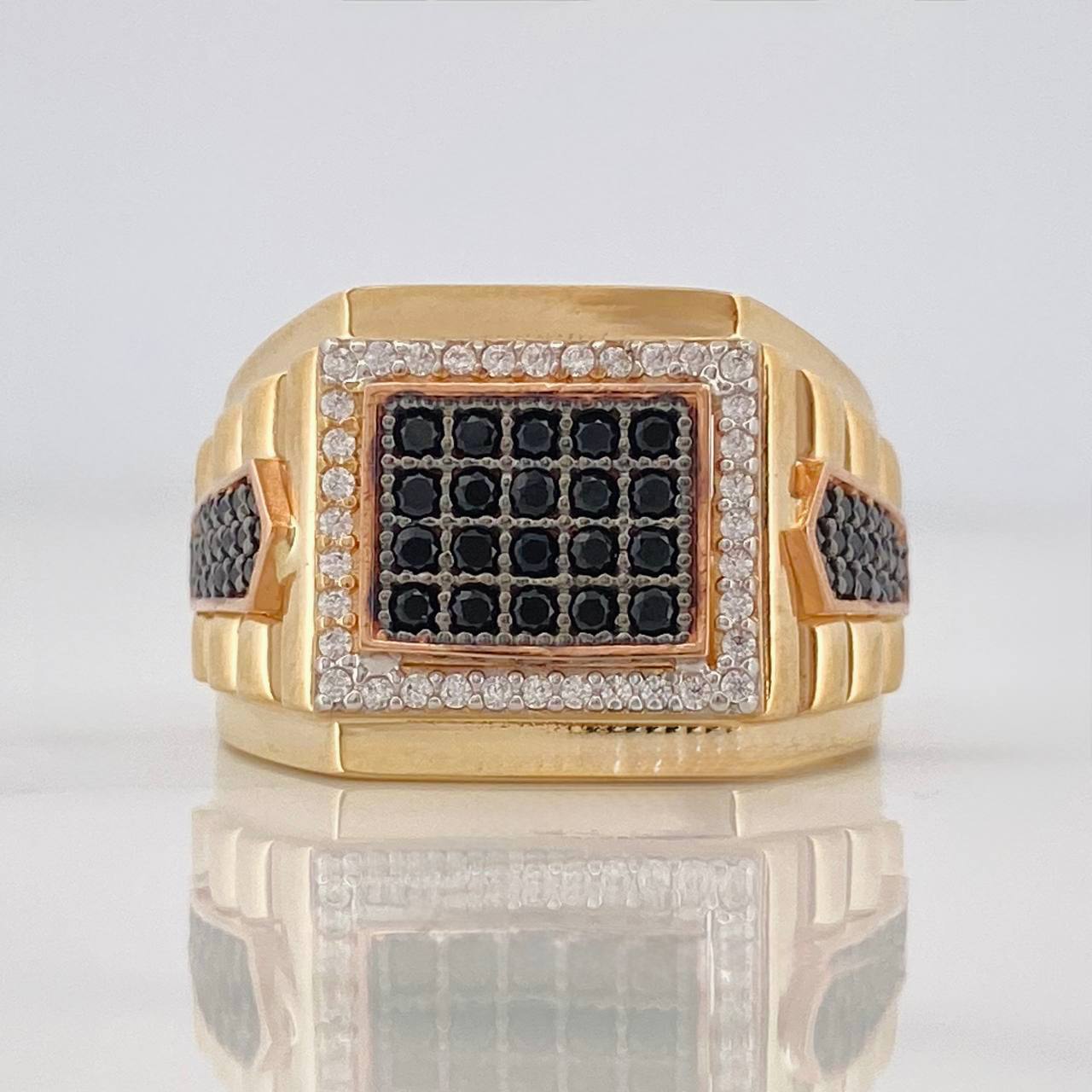 Anillo Sello Cuadro 9.15g / T10 Tres Oros 18K