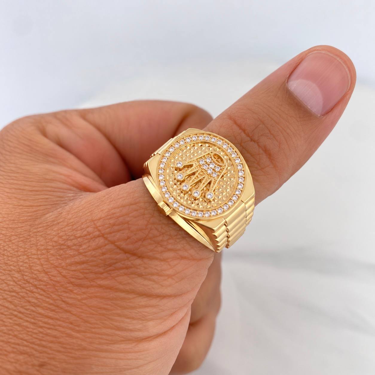 Anillo Corona 9.55g / T10 Oro Amarillo 18K