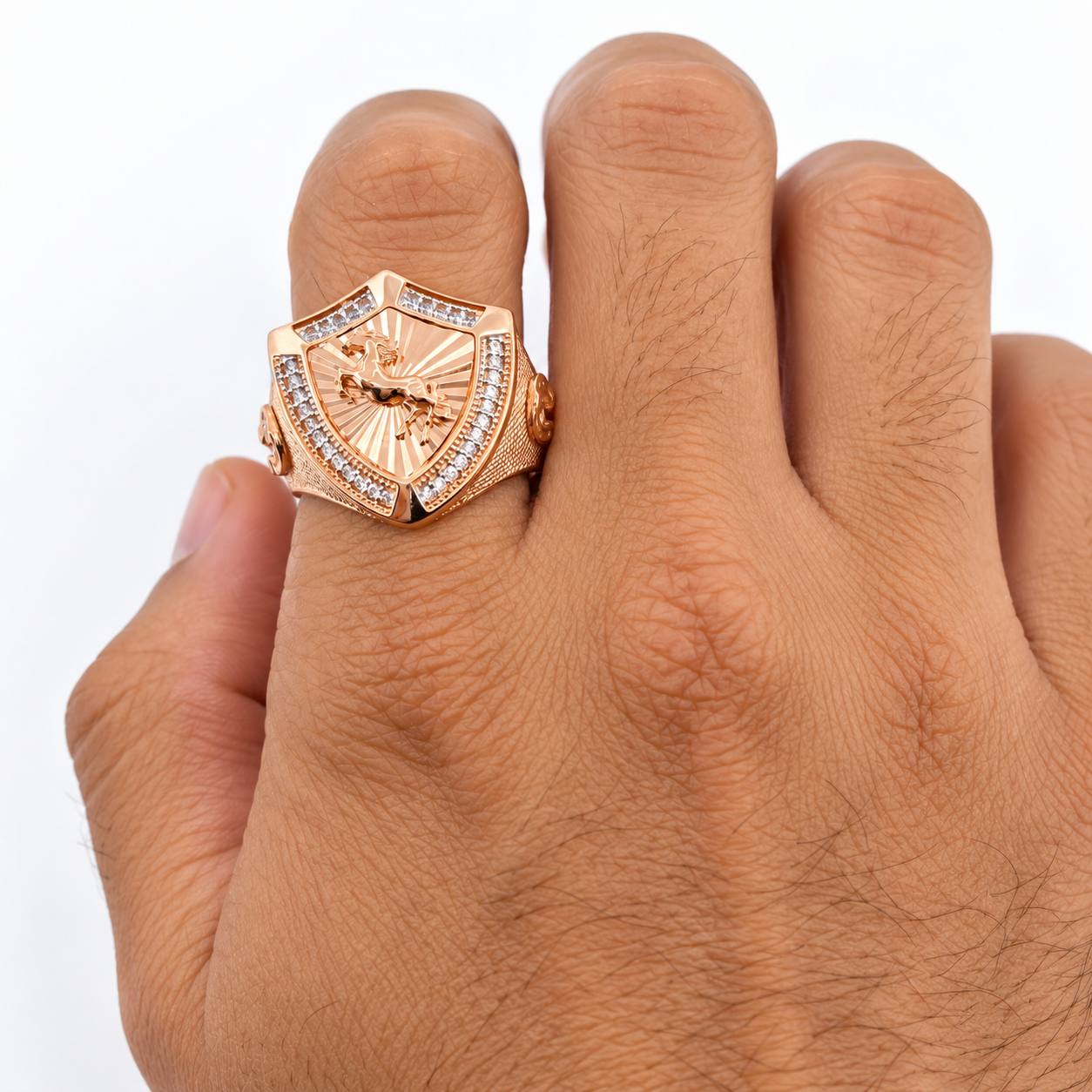 Anillo Escudo Caballo 8.85g / T10 1/2 Dos Oros Blanco Rosa 18K