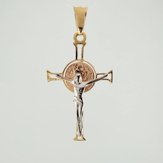 Dije Cruz Cristo San Benito  2.9gr / 4.2cm / Tres Oros 18K &