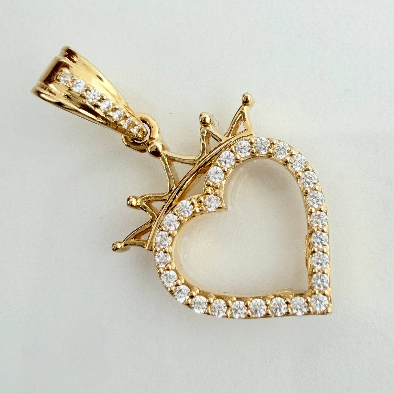 Dije Silueta Corazon Corona 3.15gr / 2.9cm / Oro Amarillo 18K