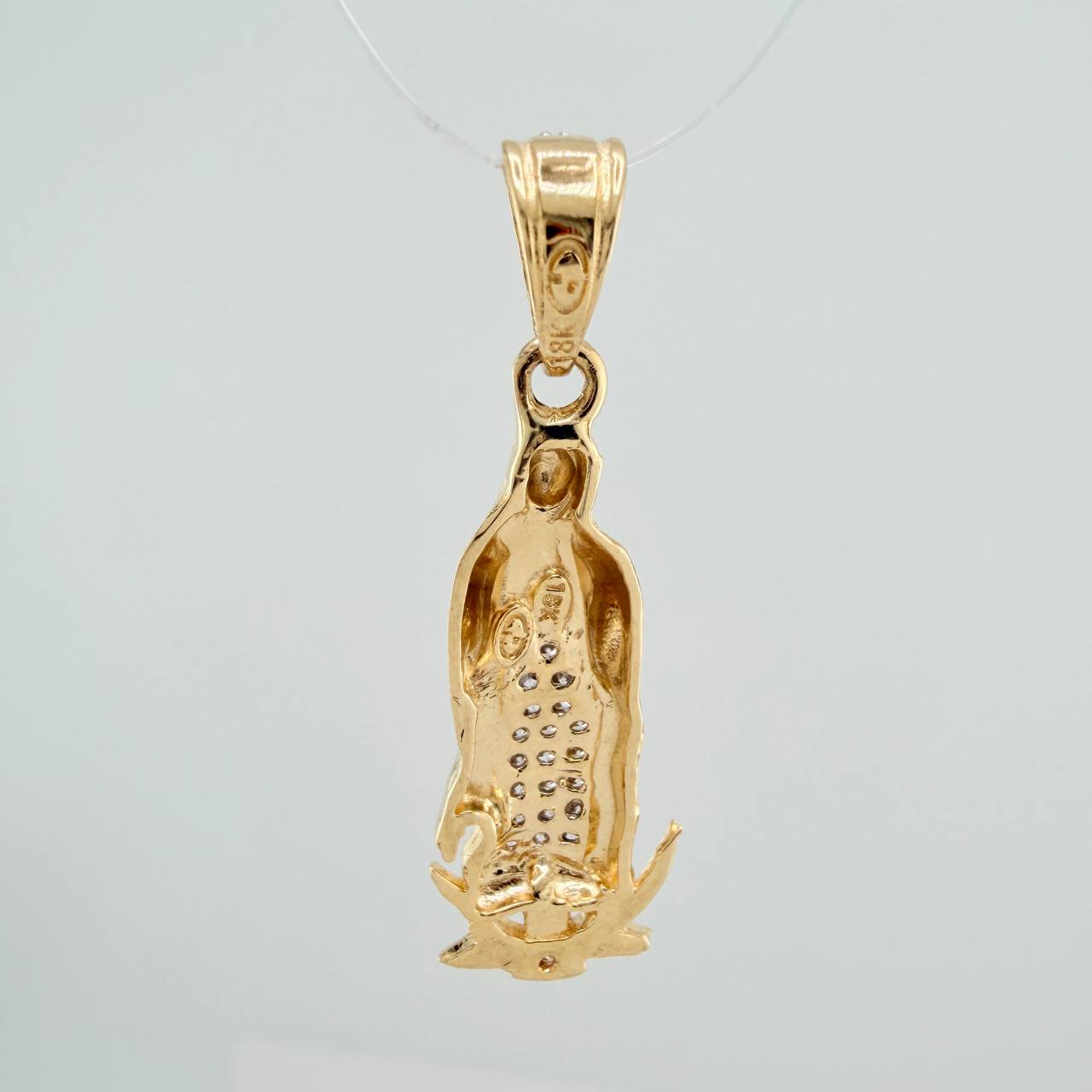 Dije Virgen Guadalupe 2.65gr / 3.1cm / Dos Oros Amarillo Blanco 18K &