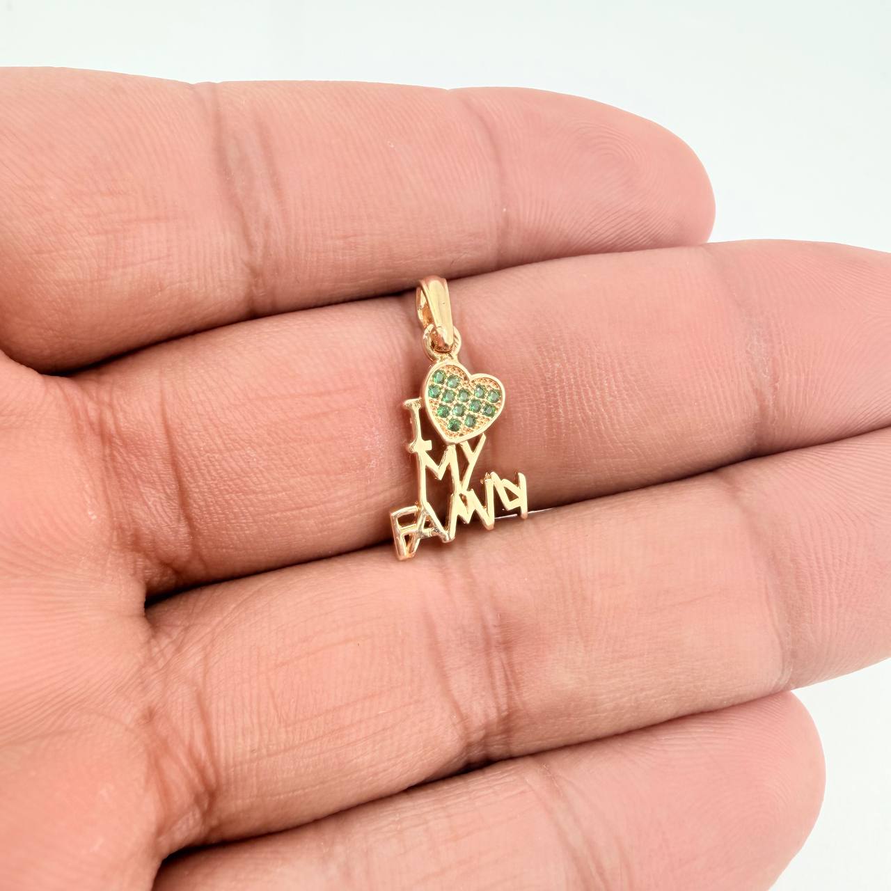 Dije Letras Corazon 1.6gr / 2.4cm / Oro Amarillo 18K