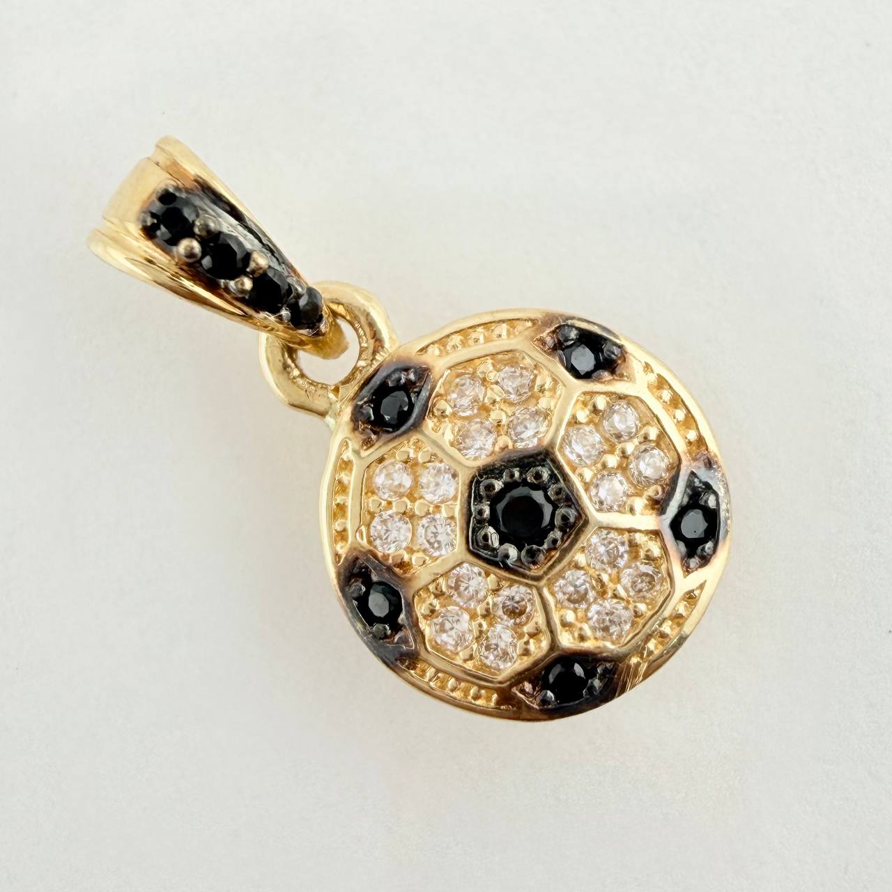 Dije Balon Futbol 1.6gr / 1.7cm / Dos Oros Negro Amarillo 18K