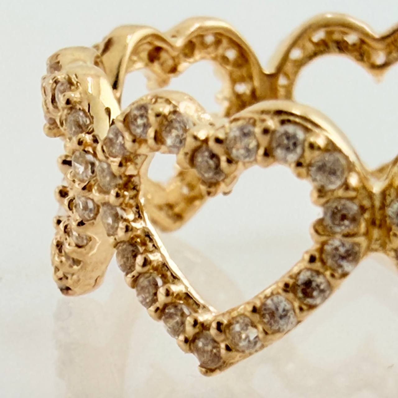 Anillo Corazones Tupidos 2.75gr / T7 1/4 / Oro Amarillo 18K
