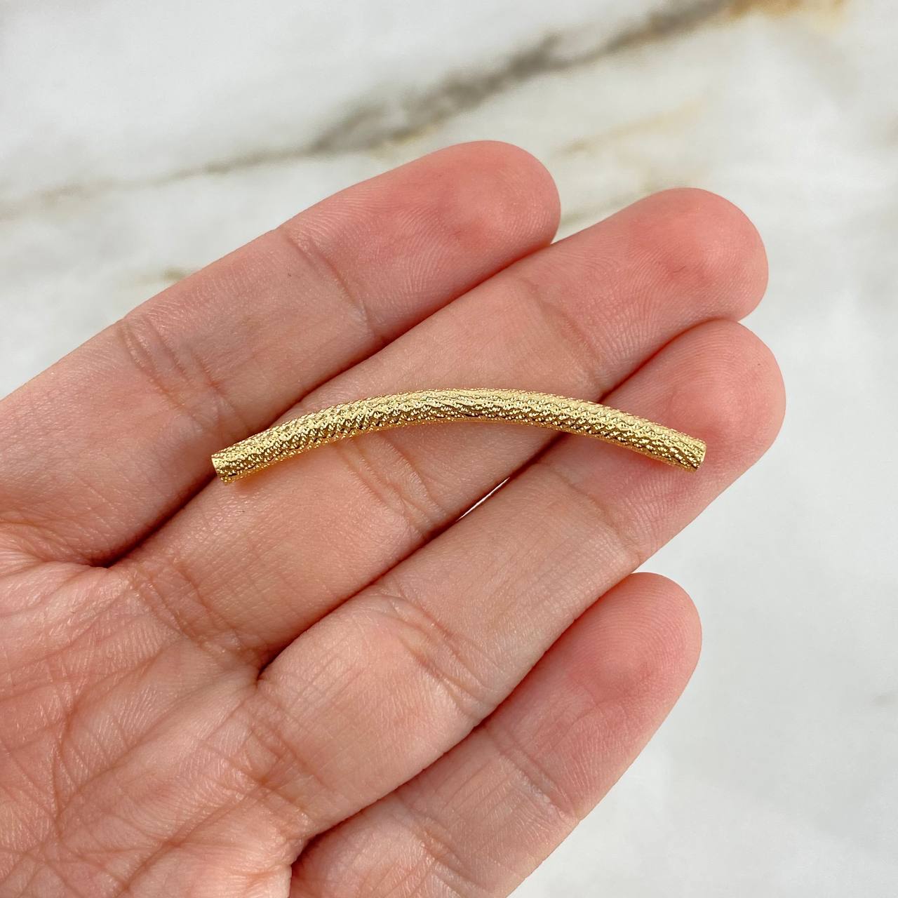 Herraje Tubular Escamado 0.8gr / 4cm / 3mm Oro Amarillo