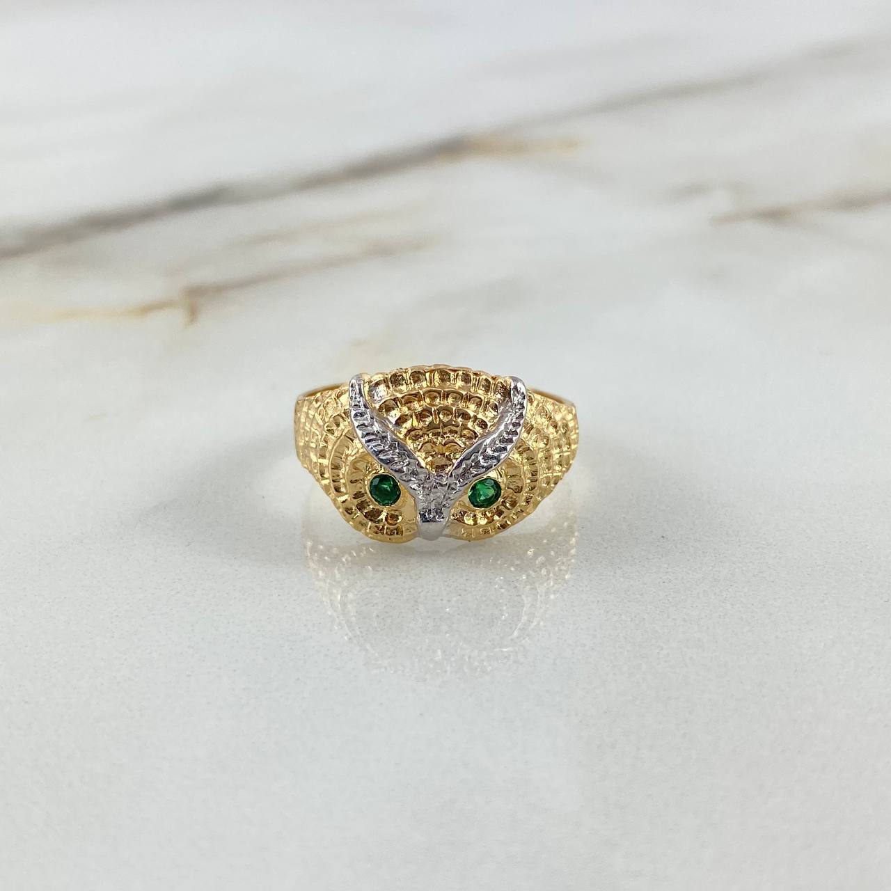 Anillo Buho 5.25gr / T9 / Circones Verdes Dos Oros Amarillo Blanco ©