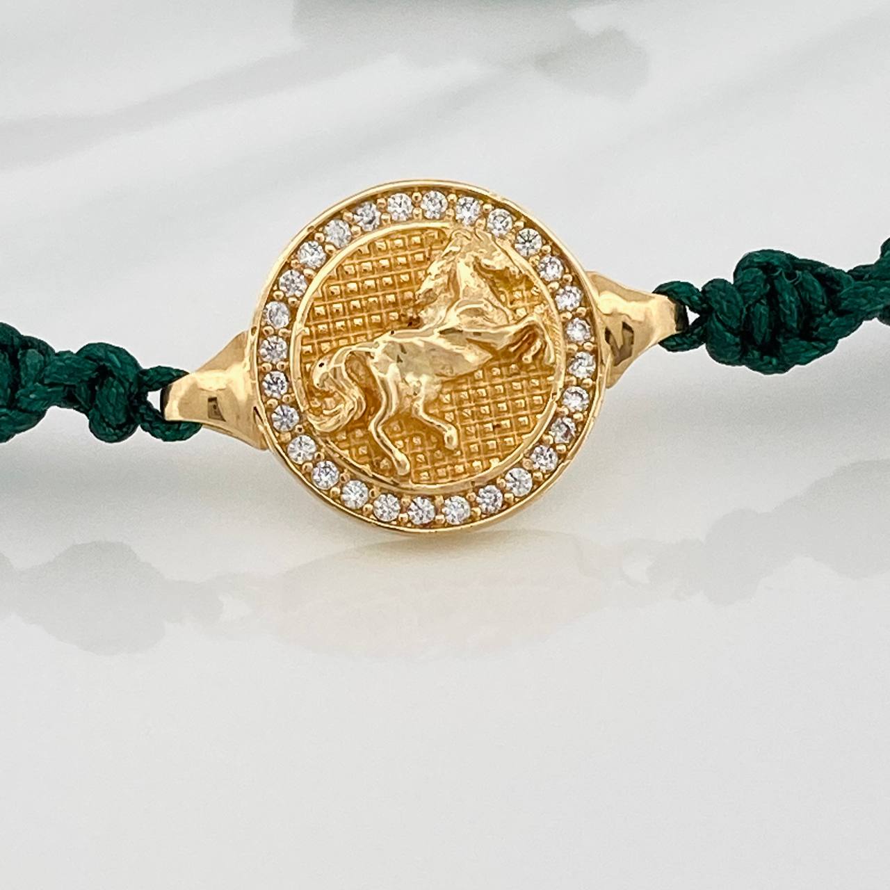 Pulsera Tejida Verde Sello Caballo 3.5gr / Oro Amarillo 18K
