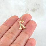 Dije Letra K Silueta 0.95gr / 1.8cm / Oro 18K ©