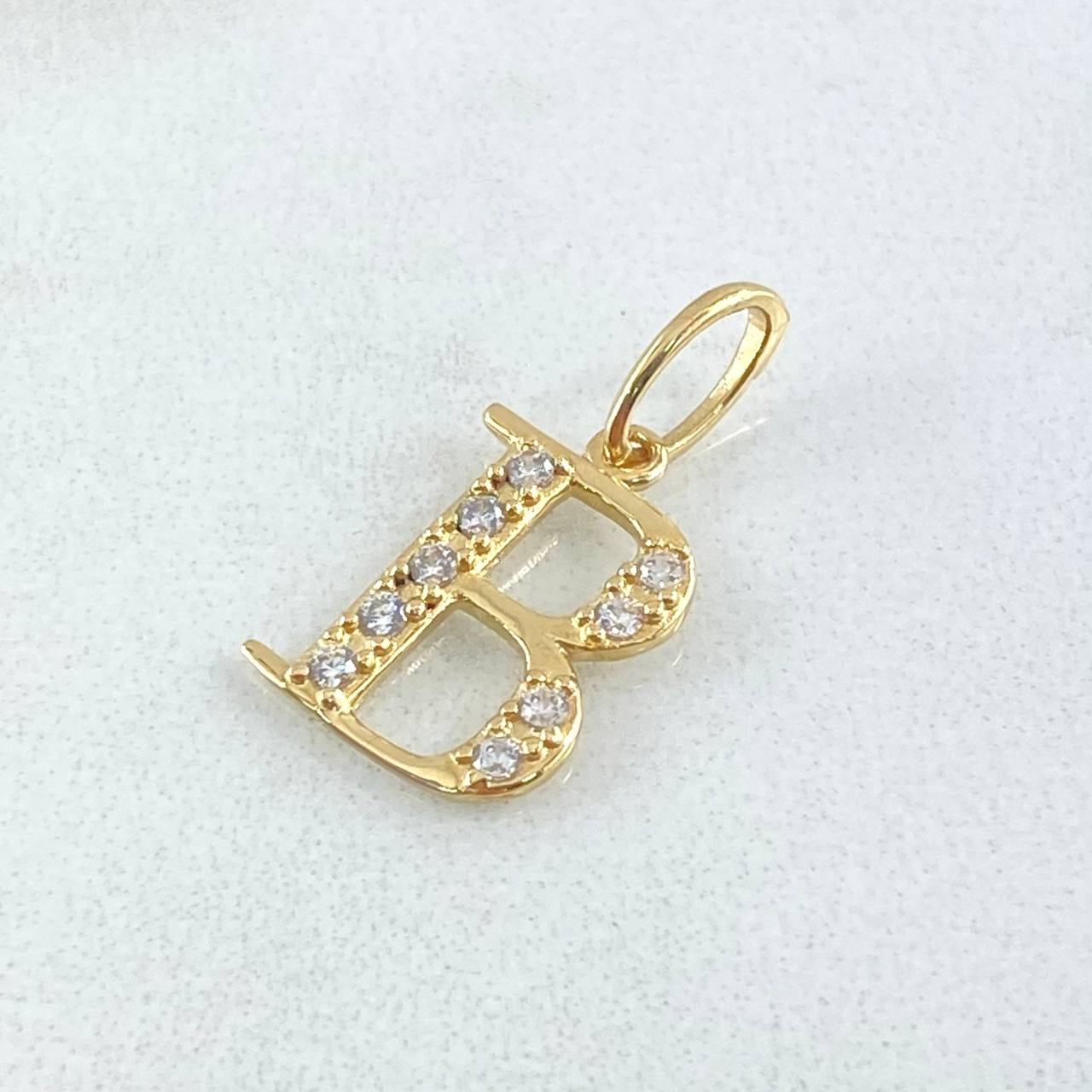 Dije Letra B Silueta 0.95gr / 1.8cm / Oro 18K ©