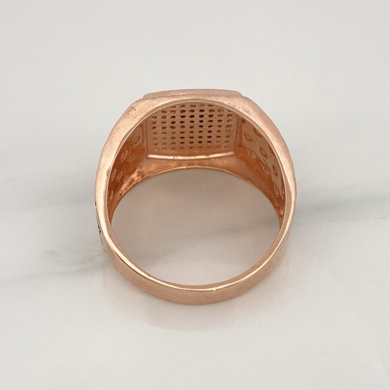 Anillo Sello Caballo 9.65g / T11 Dos Oros Negro Rosa 18K