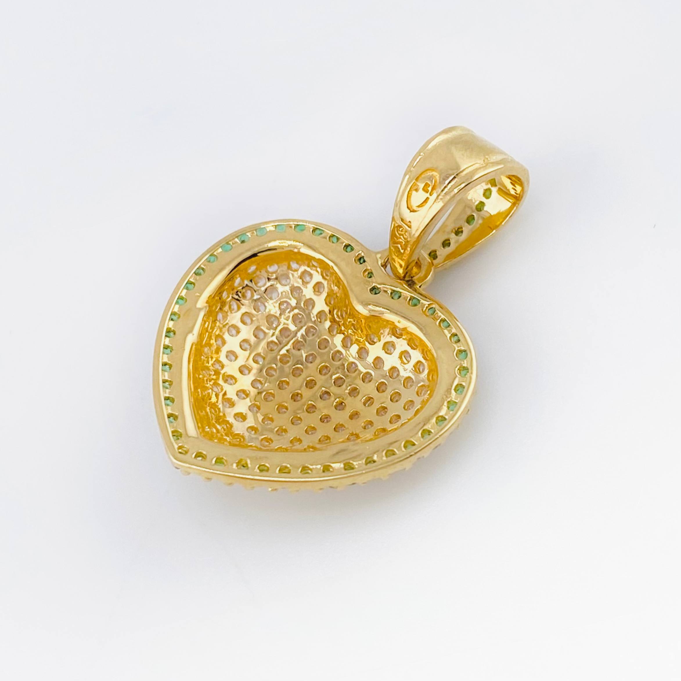 Dije Corazon Tupido 3.9gr / 2.5cm / Oro Amarillo 18K