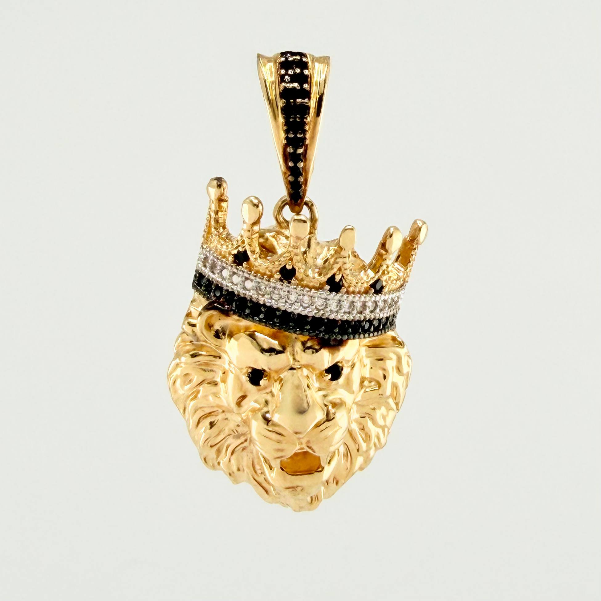 Dije Leon Corona 10.55gr / 4cm / Oro Amarillo 18K
