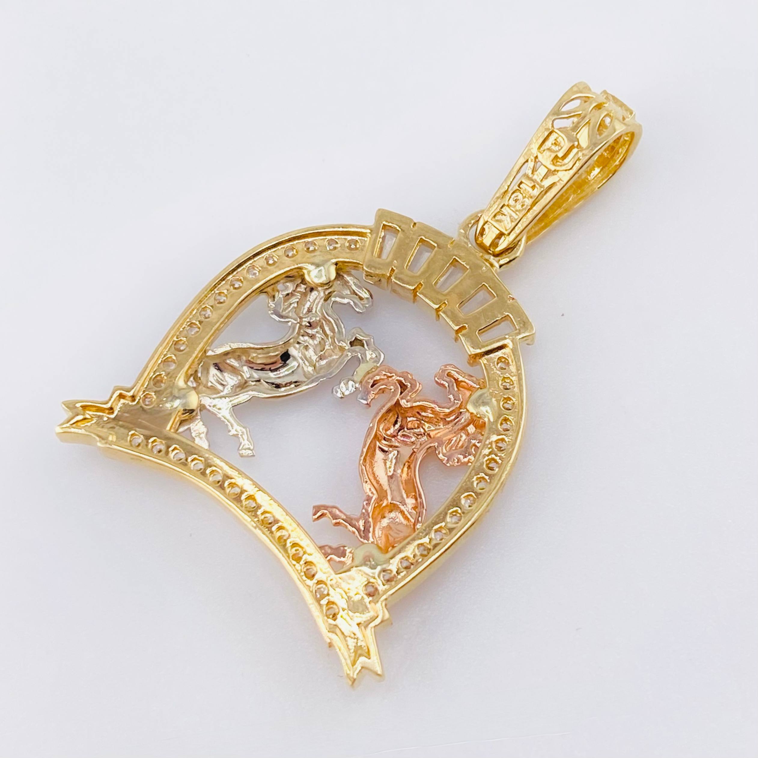 Dije Placa Herradura Caballos 4.5gr / 3.4cm / Tres Oros 18K