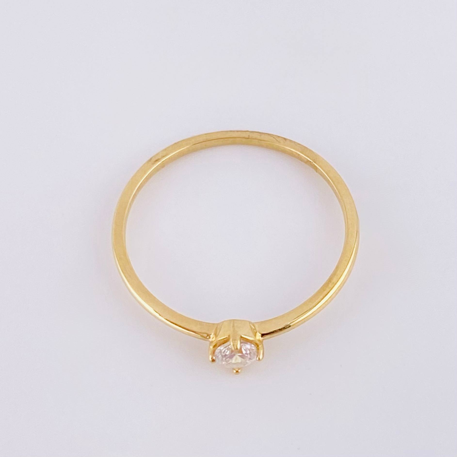 Anillo Solitario 0.95gr / T5 3/4 / Oro Amarillo 18K ©