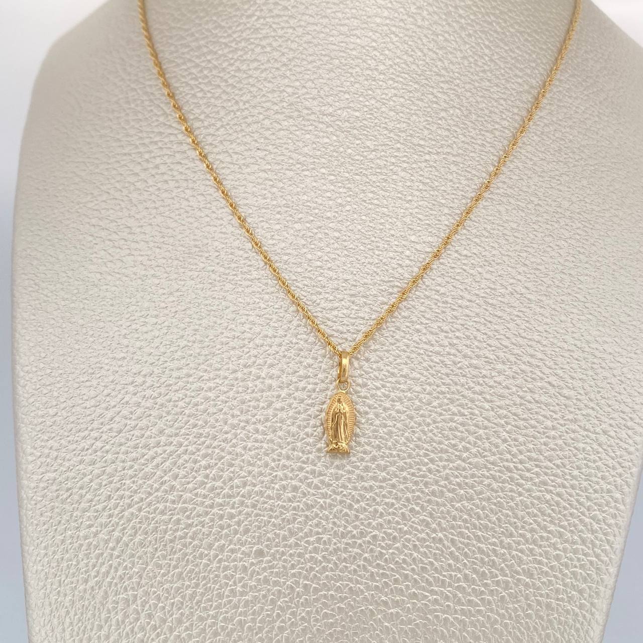 Set Cadena y Dije Lazo + Virgen De Guadalupe 1.35gr / 50cm / Oro Amarillo 18K (Oferta) &