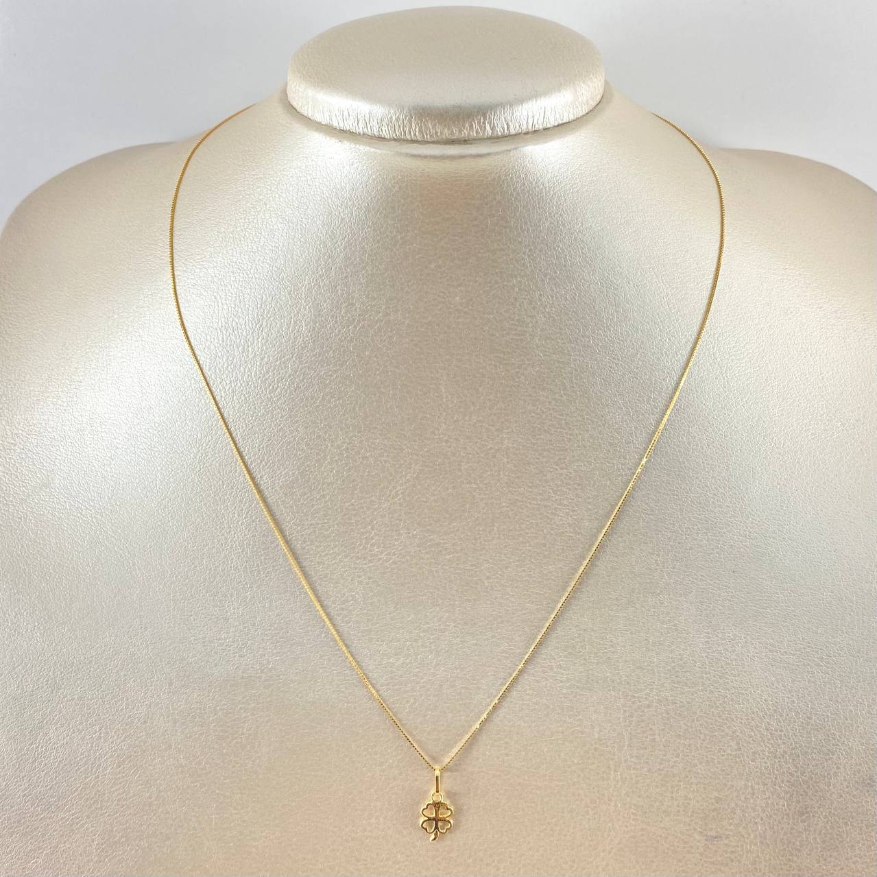 Set Cadena y Dije Veneciana + Trebol Silueta 1.4gr / 45cm / Oro Amarillo 18K (Oferta) *