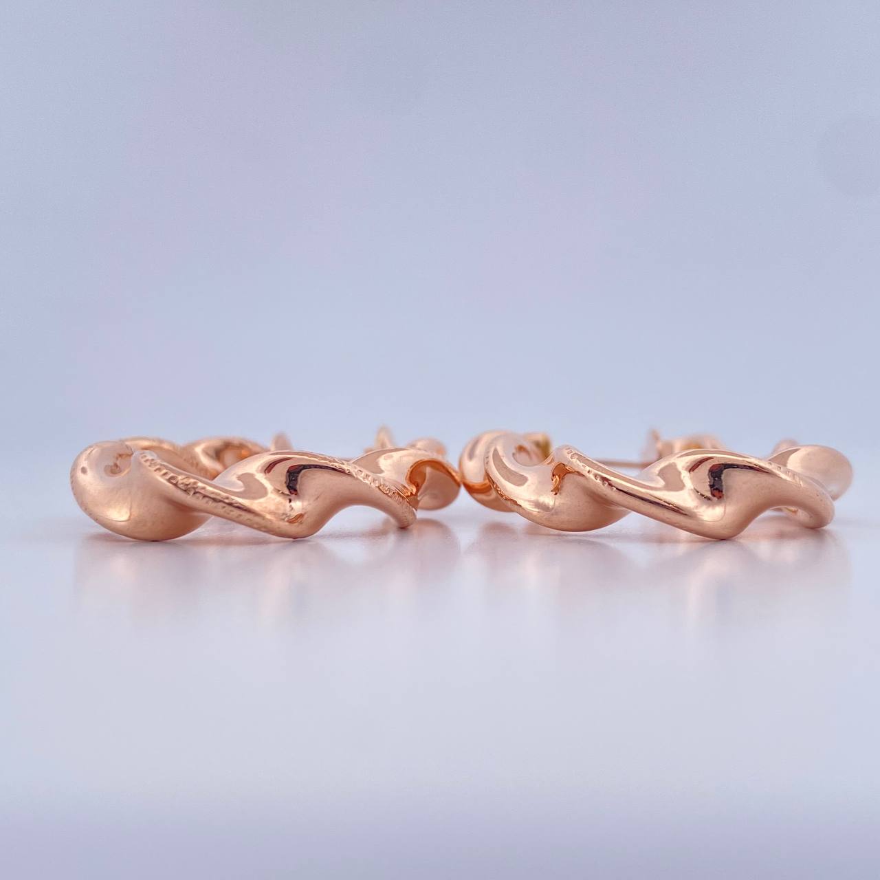 Candongas Demi 5.85gr / 4cm / Oro Rosa 18K $